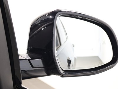2025 BMW X5 thumbnail 37
