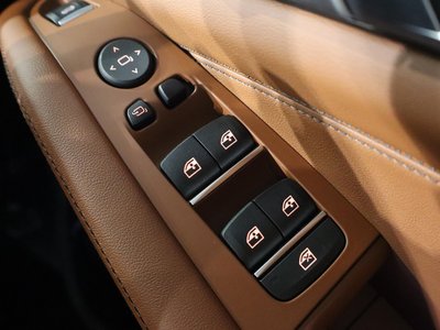 2025 BMW X5 thumbnail 38