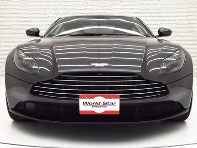صورة 12 لـ 2019 Aston Martin DB11