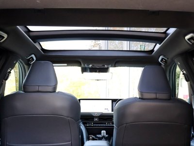 صورة 63 لـ 2024 Toyota CROWN SPORT