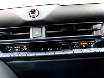 صورة 32 لـ 2024 Toyota CROWN SPORT
