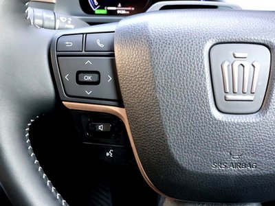 صورة 102 لـ 2024 Toyota CROWN SPORT