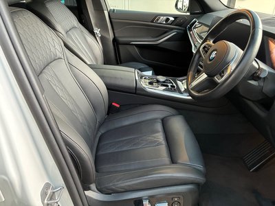 2025 BMW X5 photo 10