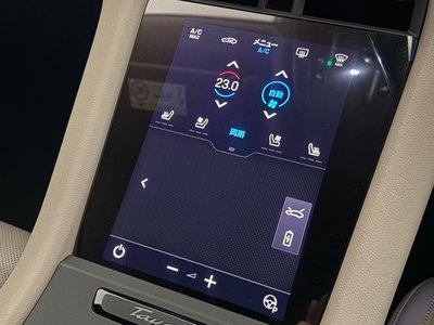 2026 Porsche TAYCAN thumbnail 31