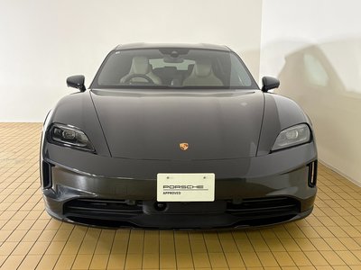 2026 Porsche TAYCAN photo 7
