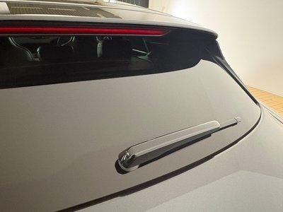 2026 Porsche TAYCAN thumbnail 17