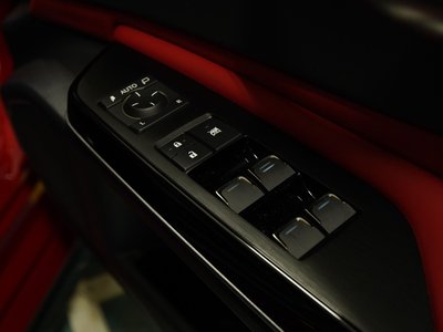 2024 Lexus ES thumbnail 28