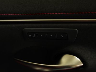 2024 Lexus ES thumbnail 29