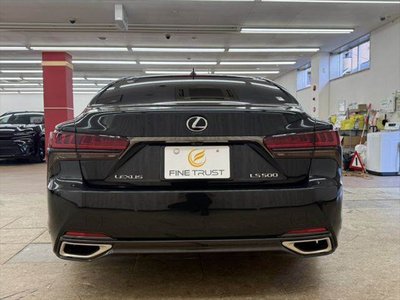 2021 Lexus LS thumbnail 20