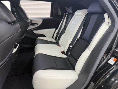 2021 Lexus LS thumbnail 33