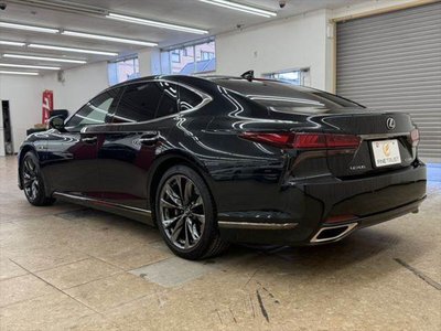 2021 Lexus LS thumbnail 21