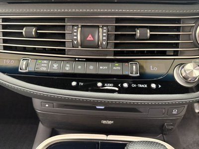 2021 Lexus LS thumbnail 35