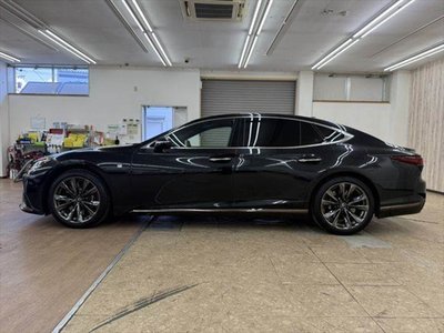 2021 Lexus LS thumbnail 22