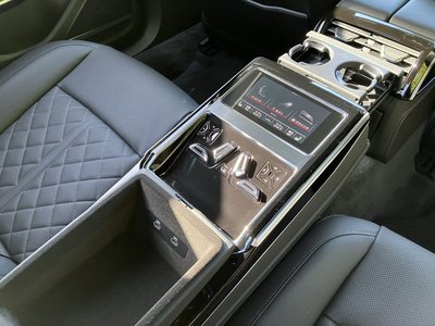صورة مصغرة 45 لـ 2025 AUDI A8