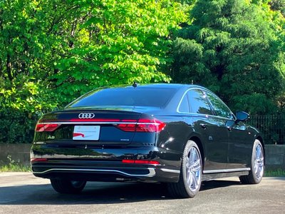 صورة مصغرة 11 لـ 2025 AUDI A8