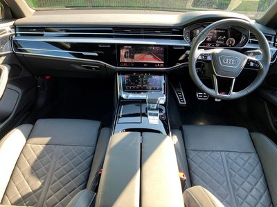 صورة مصغرة 15 لـ 2025 AUDI A8