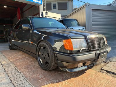 1984 Mercedes-BENZ MEDIUM-CLASS photo 1