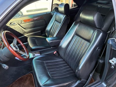 1984 Mercedes-BENZ MEDIUM-CLASS photo 26
