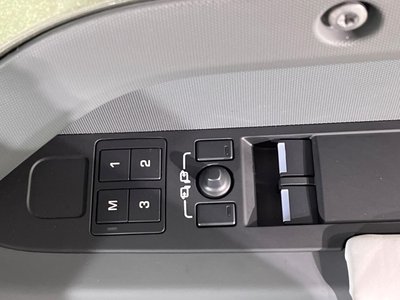 2025 LAND Rover DEFENDER 缩略图 10