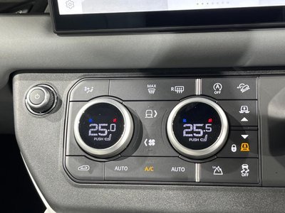 2025 LAND Rover DEFENDER 缩略图 11