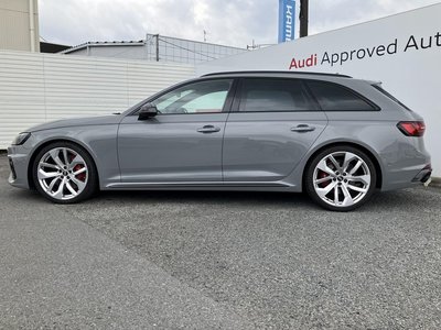 صورة 20 لـ 2020 AUDI RS4 AVANT