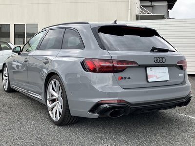 صورة 21 لـ 2020 AUDI RS4 AVANT