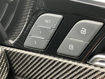 صورة 35 لـ 2020 AUDI RS4 AVANT