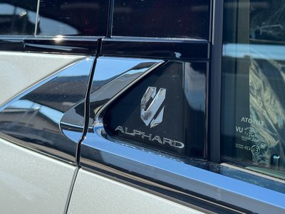 2026 Toyota ALPHARD — фото 26
