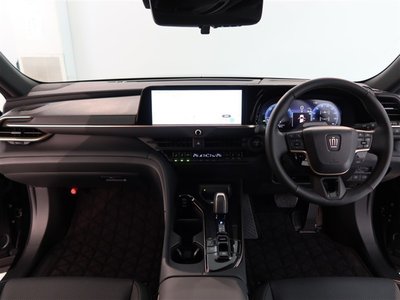 صورة 8 لـ 2024 Toyota CROWN SPORT