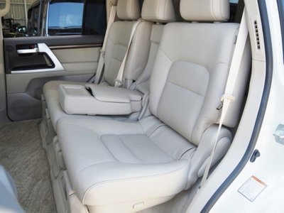 2020 Toyota LAND CRUISER 200 — фото 31