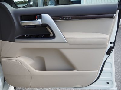 2020 Toyota LAND CRUISER 200 — фото 61