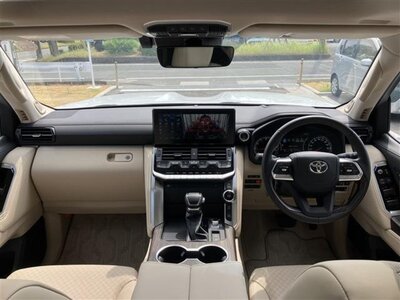 2023 Toyota LAND CRUISER 300 — фото 12