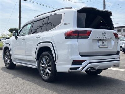 2023 Toyota LAND CRUISER 300 — фото 18