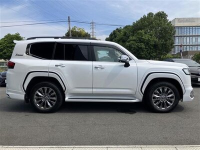 2023 Toyota LAND CRUISER 300 — фото 24