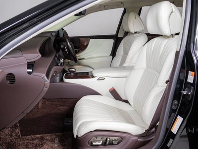 2019 Lexus LS — миниатюра 39