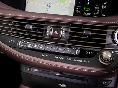 2019 Lexus LS — миниатюра 46