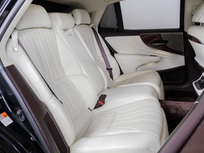2019 Lexus LS — миниатюра 40
