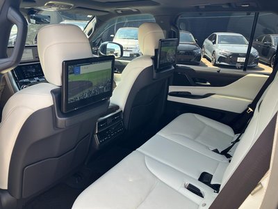 2024 Lexus LX — миниатюра 28