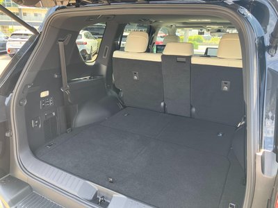 2024 Lexus LX — миниатюра 70