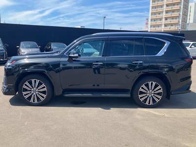2024 Lexus LX — миниатюра 8
