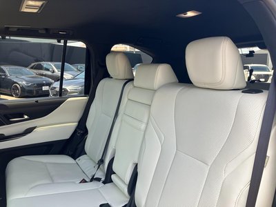 2024 Lexus LX — миниатюра 29