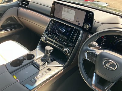 2024 Lexus LX — миниатюра 46