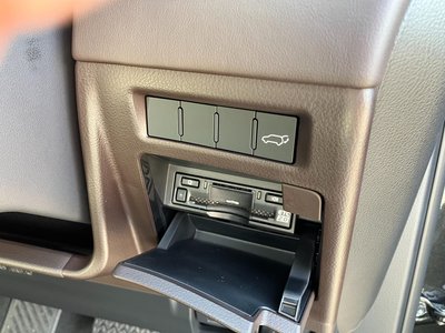 2024 Lexus LX — миниатюра 42