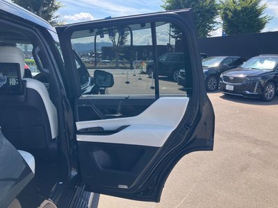 2024 Lexus LX — миниатюра 18
