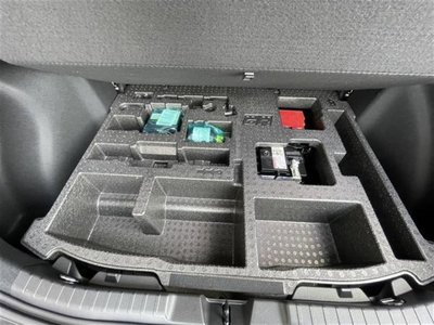 صورة 32 لـ 2023 Toyota GR COROLLA