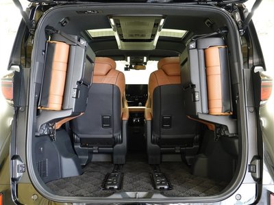 صورة 13 لـ 2023 Toyota VELLFIRE