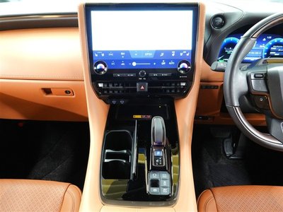 صورة 23 لـ 2023 Toyota VELLFIRE