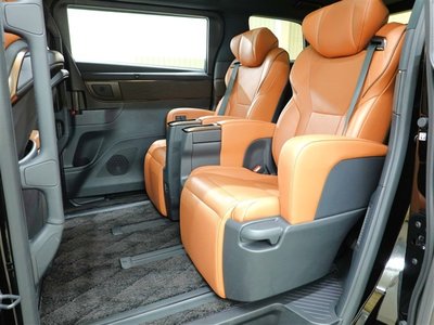 صورة 10 لـ 2023 Toyota VELLFIRE