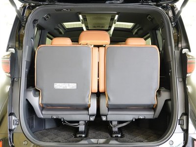 صورة 12 لـ 2023 Toyota VELLFIRE
