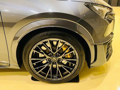 2025 Lexus LBX thumbnail 18